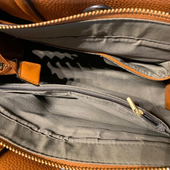 Handbag with shoulder strap Tan - Picture 4 of 16